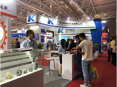 現(xiàn)場給客戶針對性解決方案 現(xiàn)場給客戶針對性解決方案